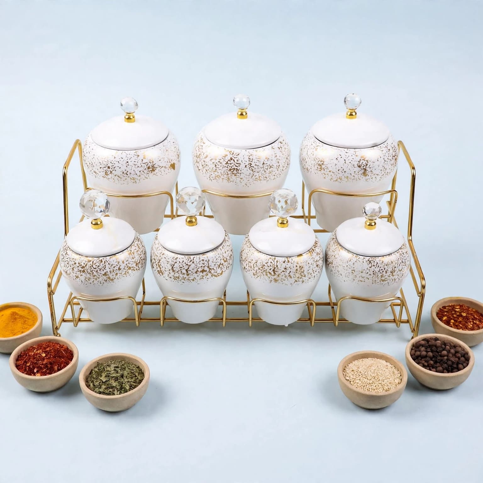 Set de 7 boîtes à épices en céramique - Blanc décoré doré avec support métallique